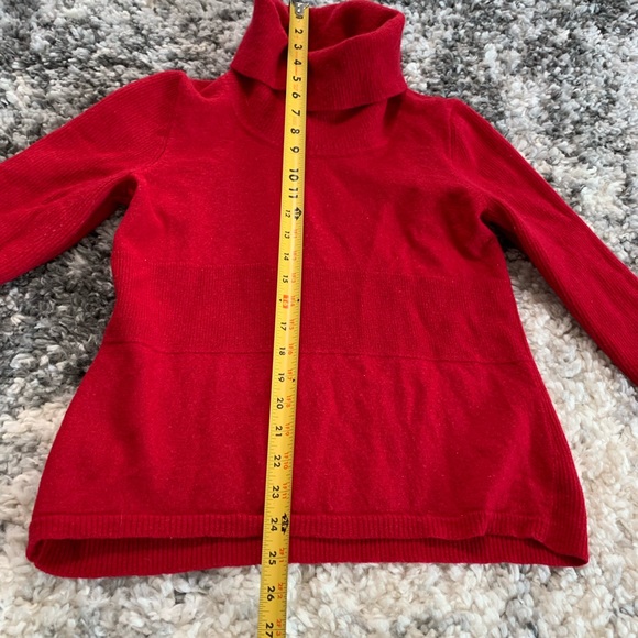 Sarah Spencer Red Long Sleeve Turtleneck Sweater Size Large - Picture 11 of 14